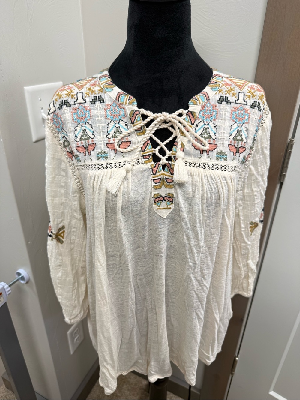 Lucky Brand Embroidered Peasant Top Boho Aztec Southwestern Cream White Tie 1X